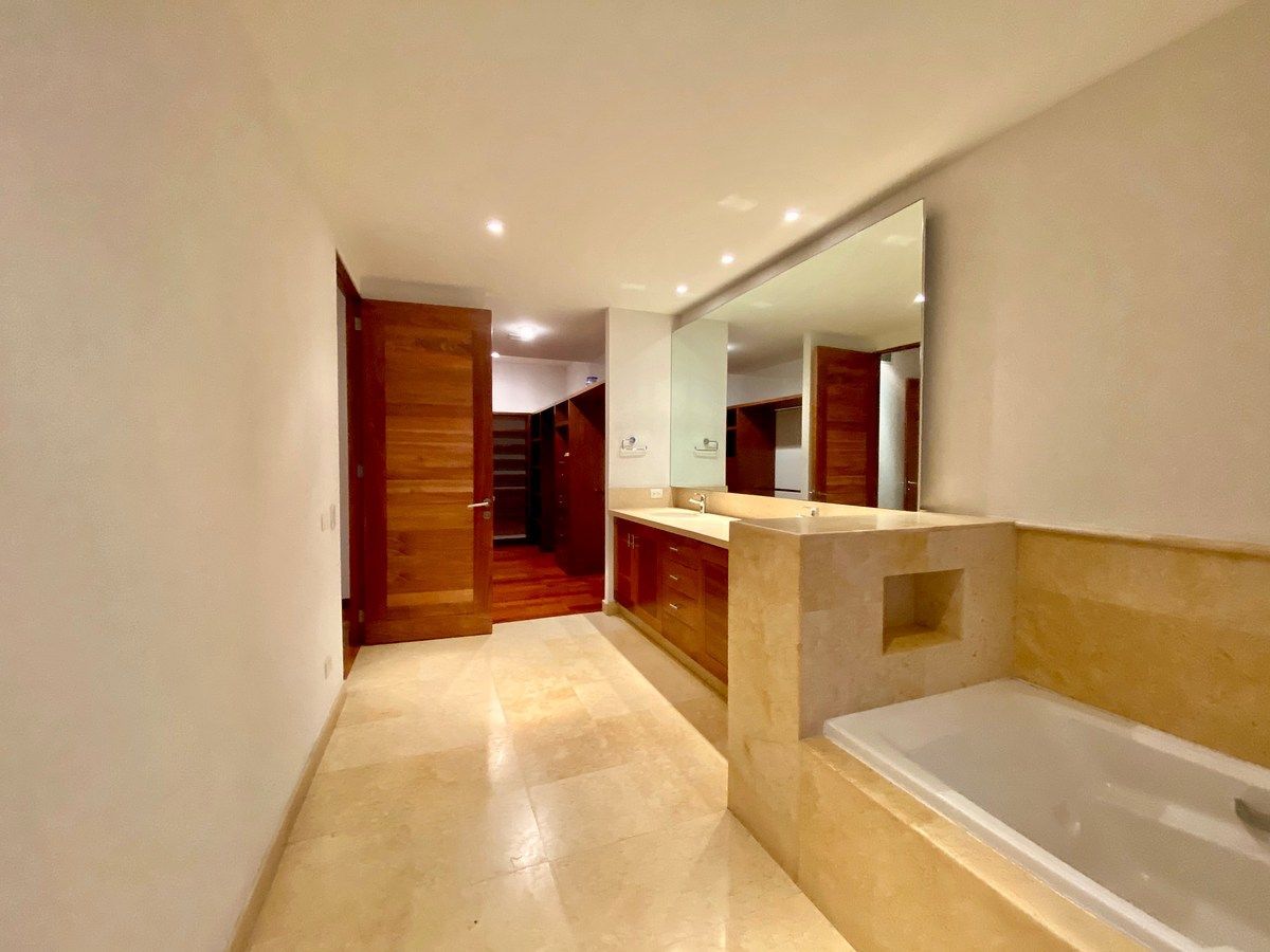 Baño principal., foto 11 de 23