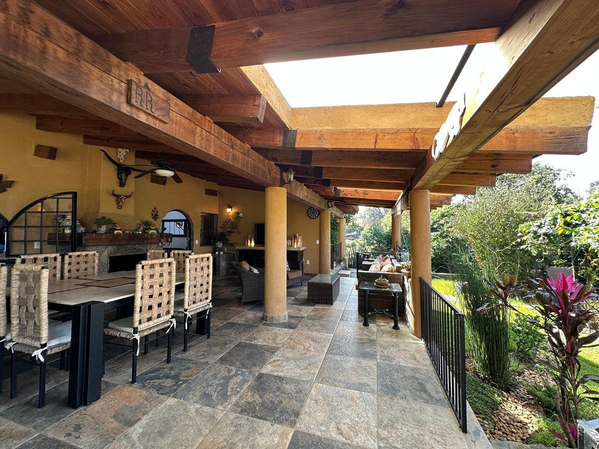 House in San Mateo Acatitlán, Valle de Bravo, photo 4 of 34