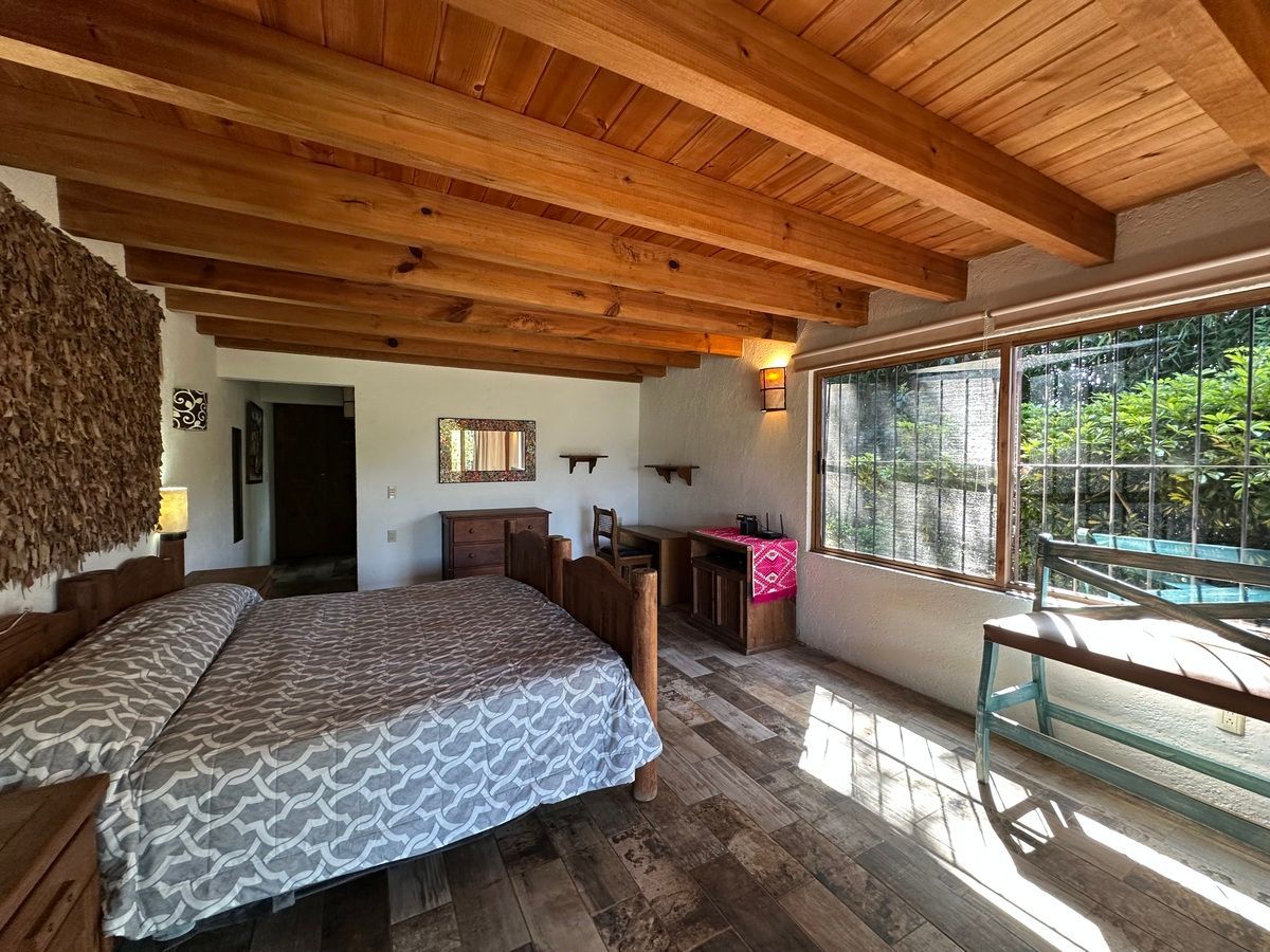 House in San Mateo Acatitlán, Valle de Bravo, photo 17 of 34