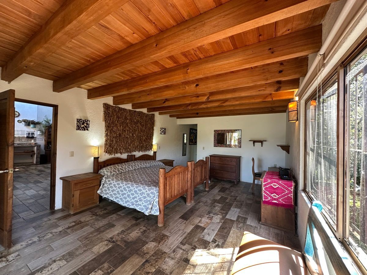 House in San Mateo Acatitlán, Valle de Bravo, photo 18 of 34