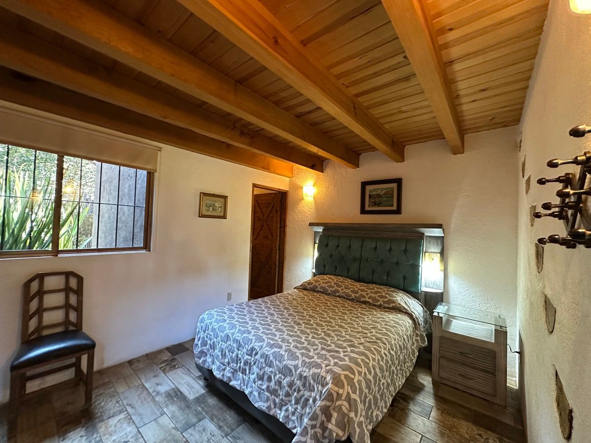 House in San Mateo Acatitlán, Valle de Bravo, photo 26 of 34