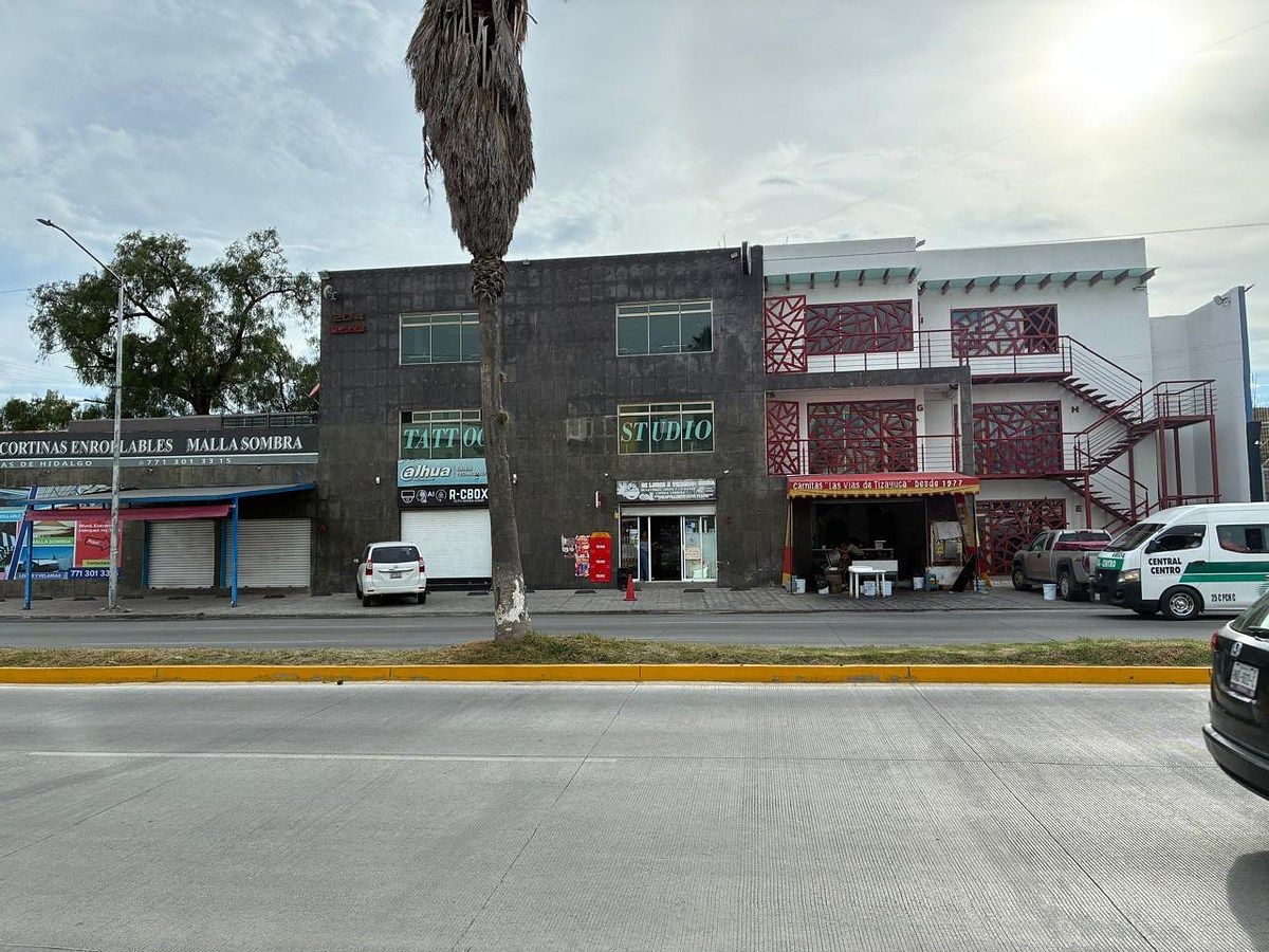 Local  comercial en renta sobre el Blvd Everardo Márquez, foto 1 de 8