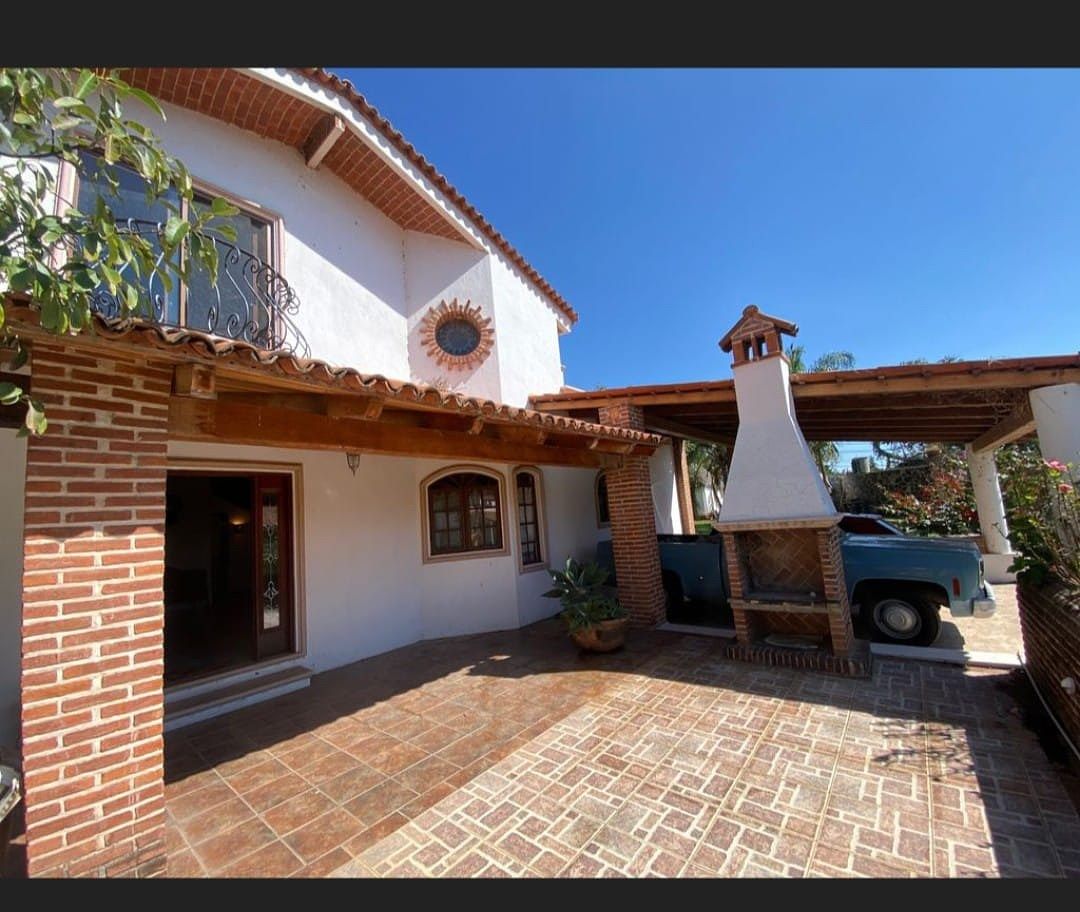 Casa contemporânea à venda em Ajijic, foto 1 de 13