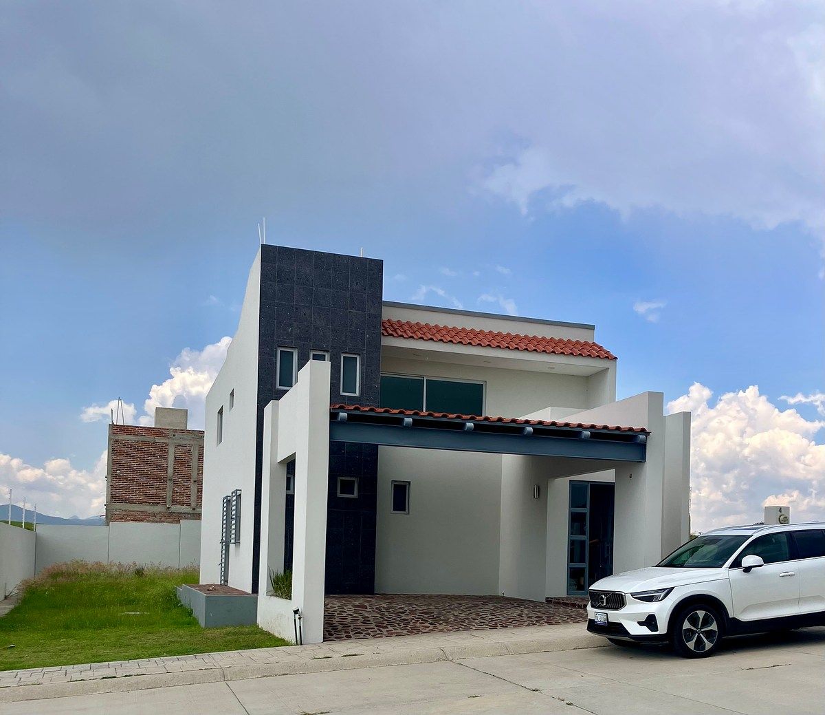House for sale in Silao, photo 1 of 33