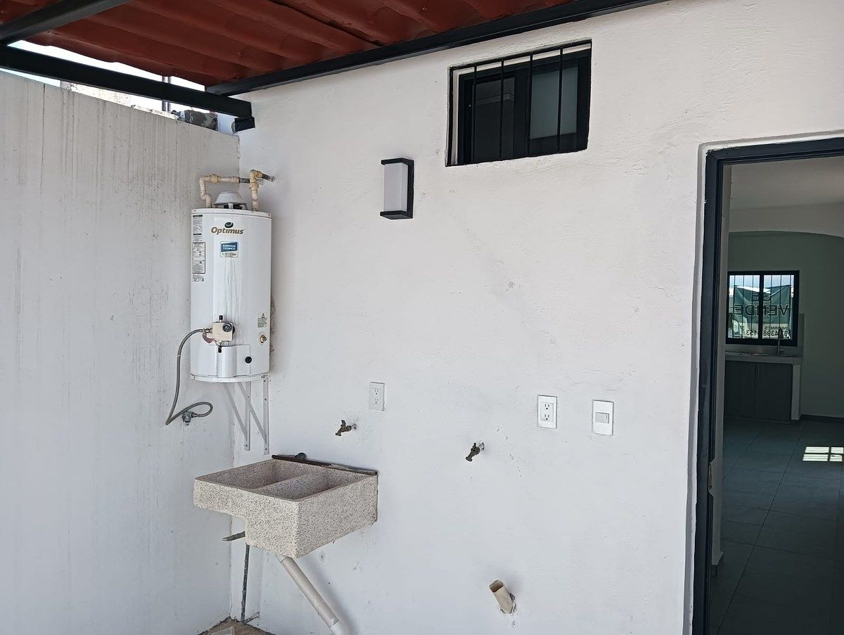 Casa en Villas Providencia, Villa de Alvarez, foto 8 de 18