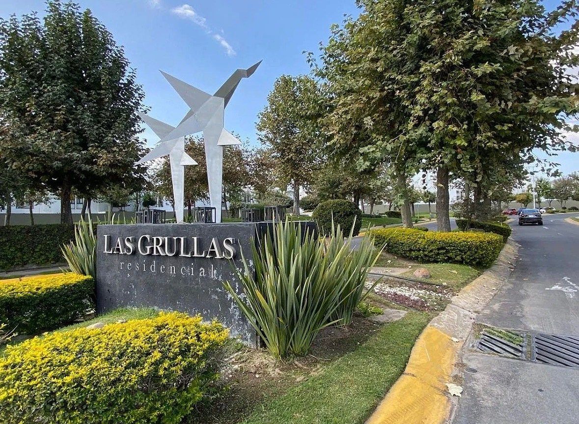 Excelente Casa en Las Grullas Residencial