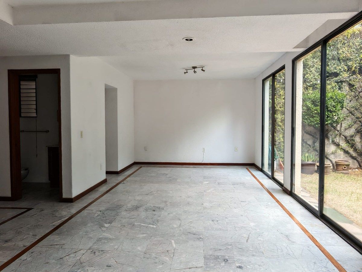 CASA À VENDA NO BAIRRO SAN LUCAS, COYOACAN, foto 1 de 31