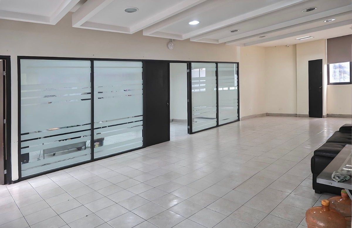 Building for rent for offices, photo 1 of 10