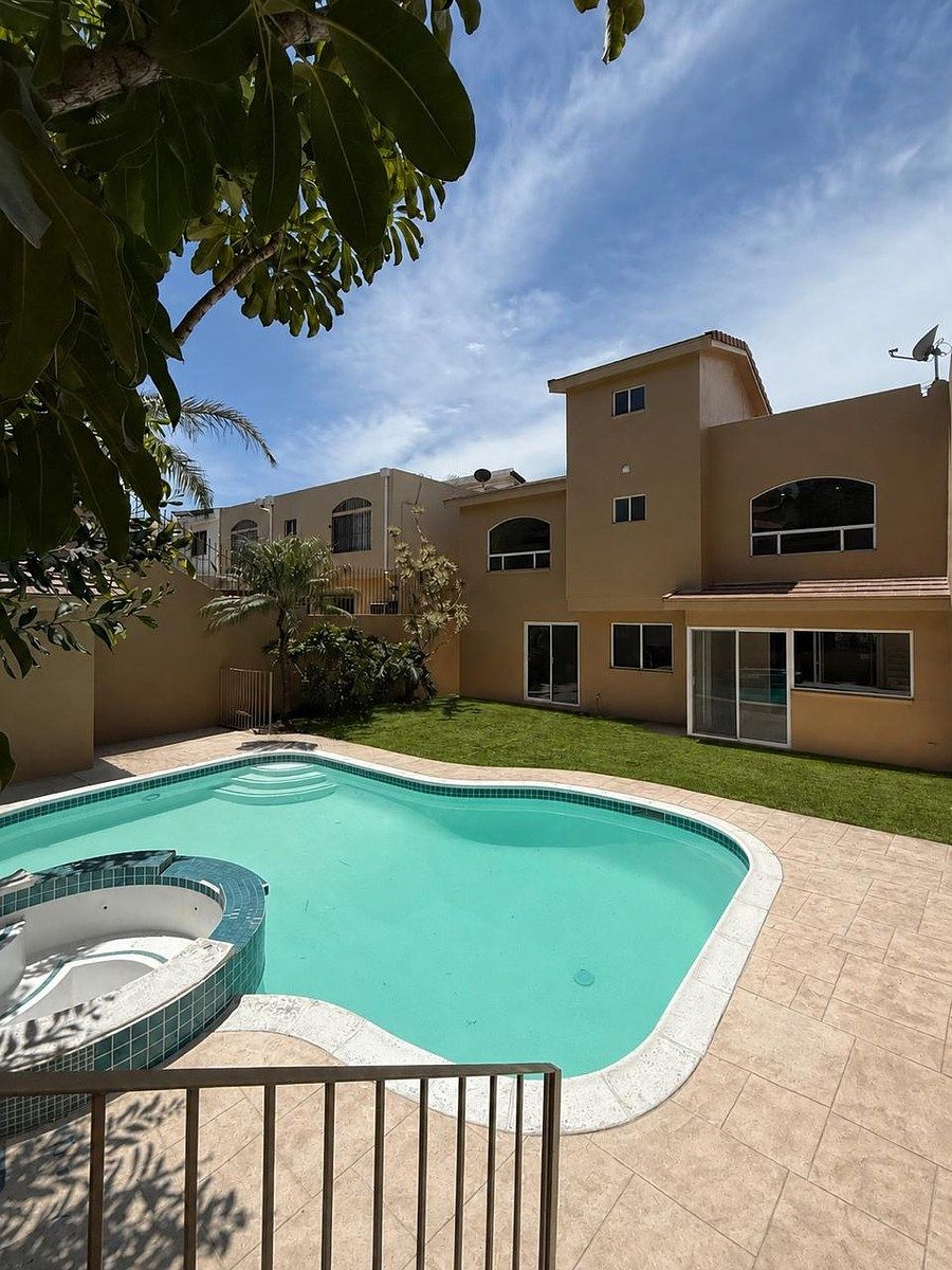 Casa en Hacienda Agua Caliente, Tijuana, foto 10 de 17