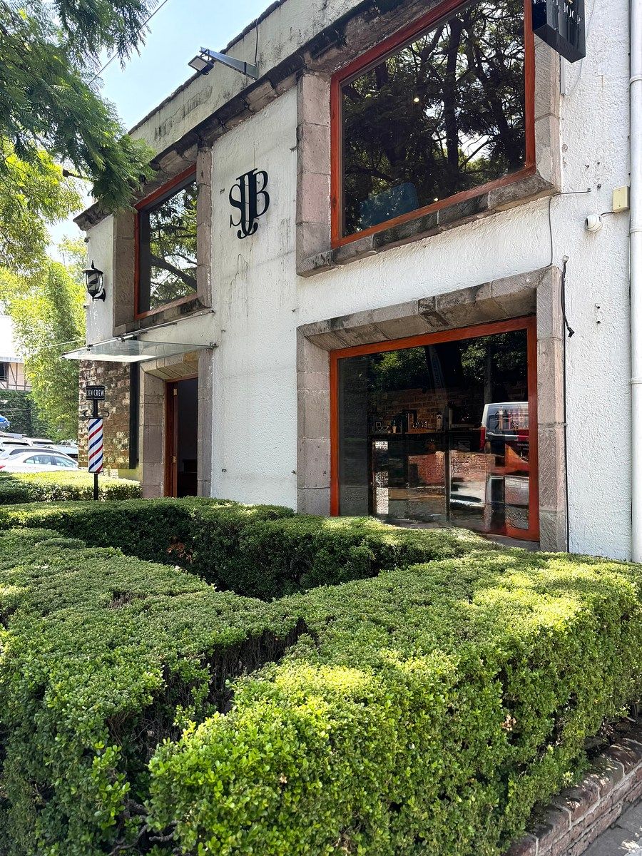 EXCELENTE LOCAL SOBRE ALTAVISTA, foto 1 de 6