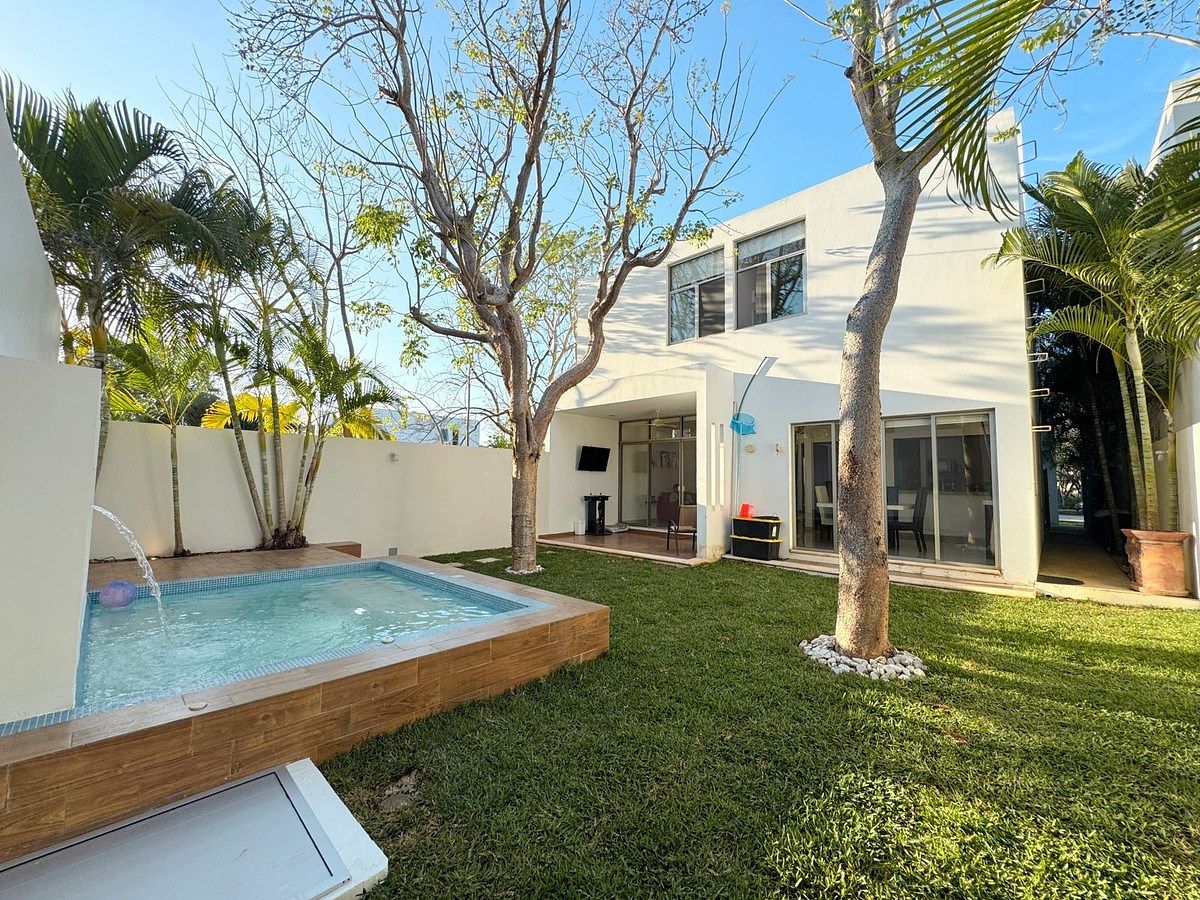 Casa em Cholul, Mérida, foto 2 de 22