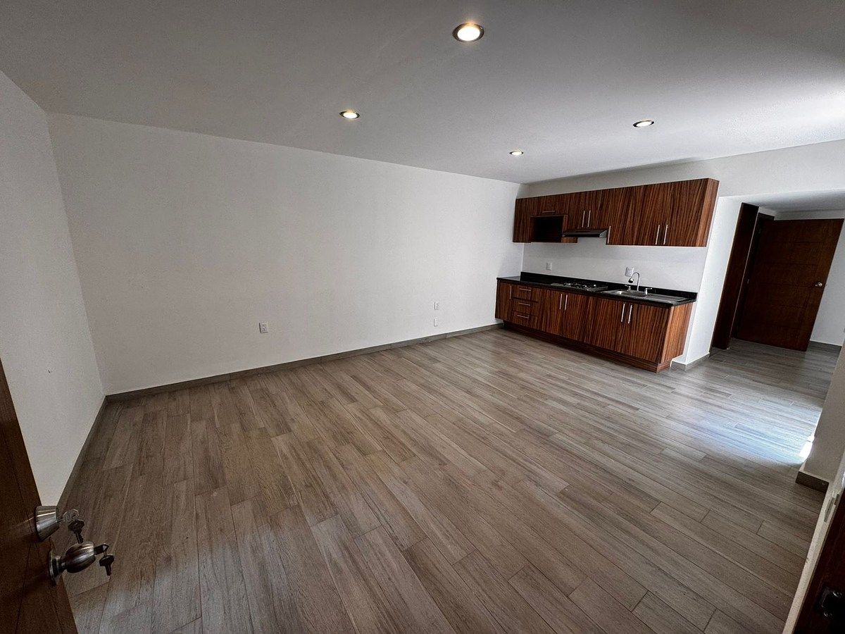 Departamento en Jardines Del Sol, Zapopan, foto 2 de 10