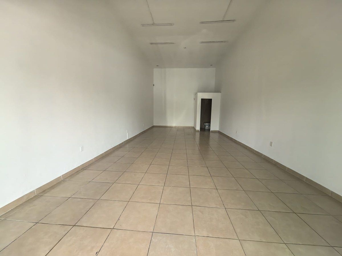 Local comercial en Jardín Real, Zapopan, foto 3 de 5
