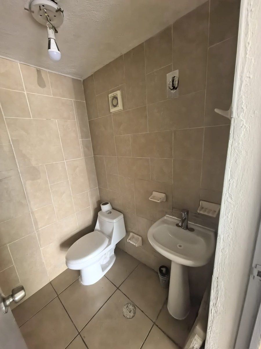 Local comercial en Jardín Real, Zapopan, foto 4 de 5