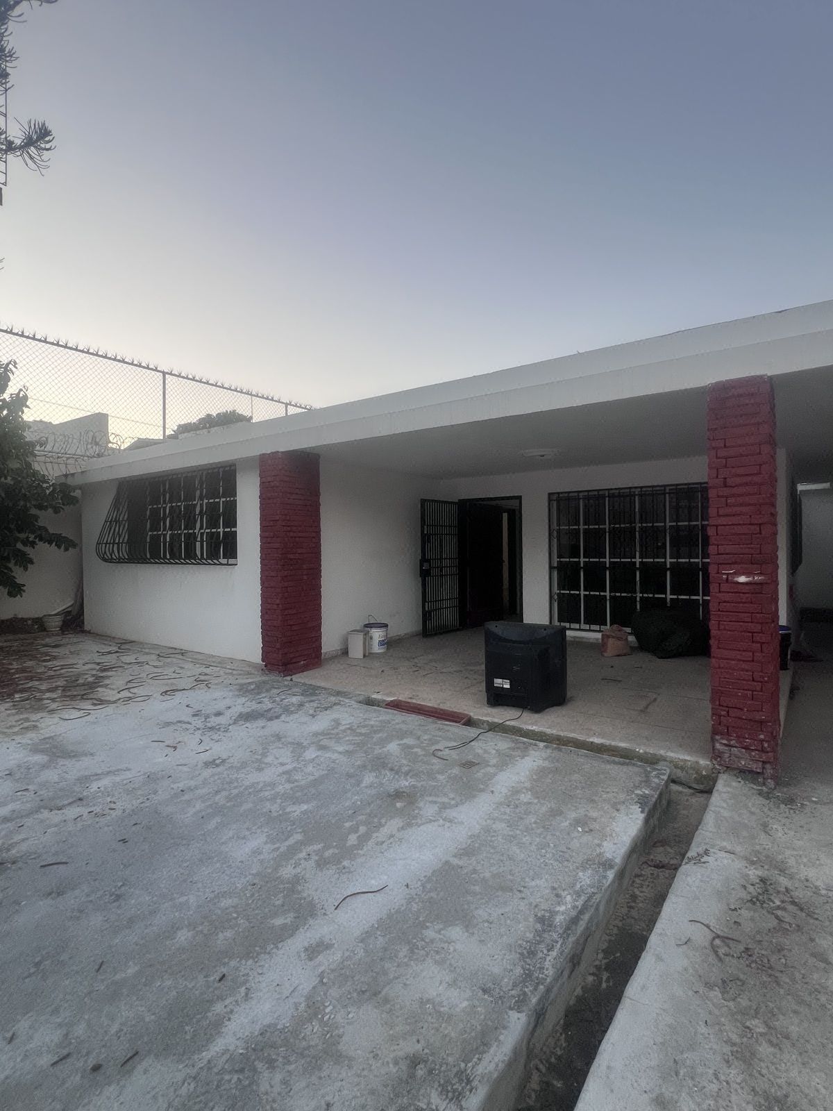 ALQUILO CASA PARA NEGOCIO O VIVIENDA AV 27 DE FEBRERO, EL MILLON, foto 1 de 6