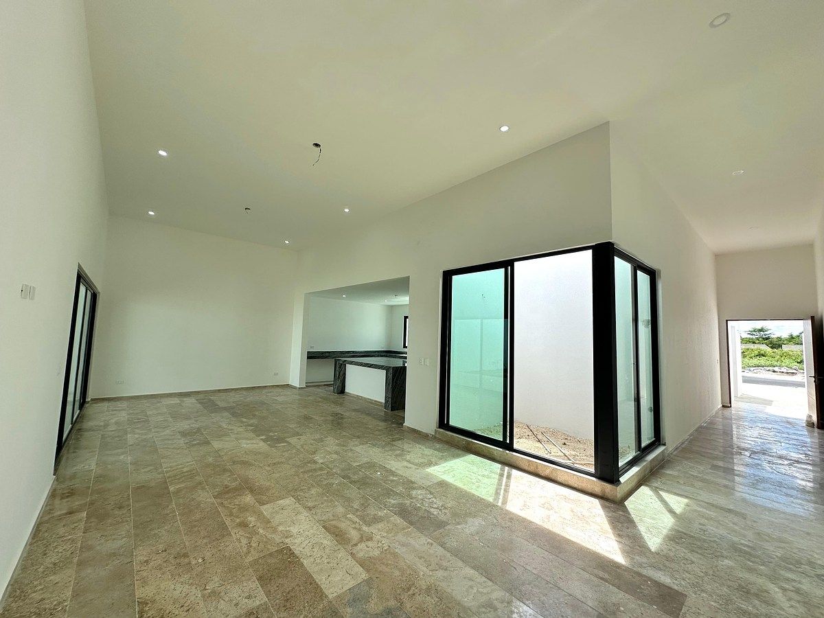 CASA DE UN PISO EN VENTA EN MERIDA, YUCATAN EN CUMBRES, DZITYA - foto 3