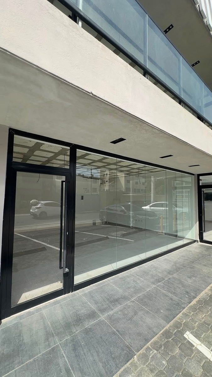 Rental | Commercial premises in Evaristo Morales | US$1500, photo 1 of 4