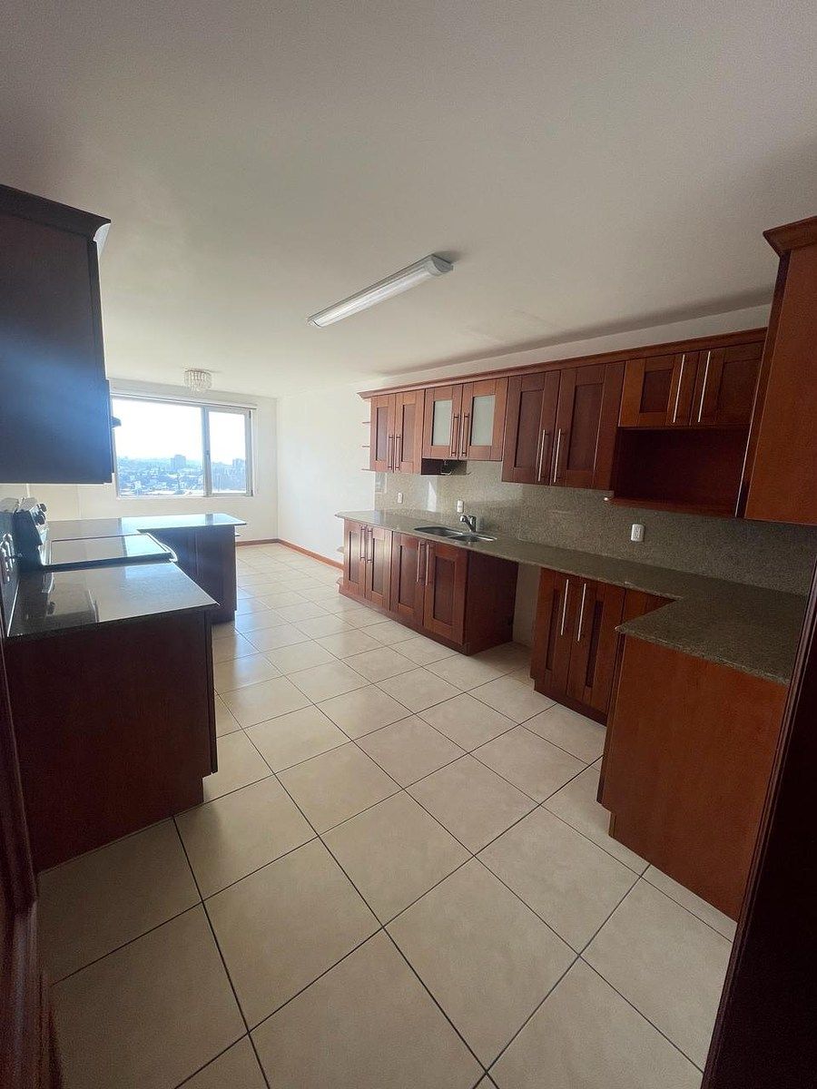 Apartamento en Zona 15, Guatemala, foto 5 de 15