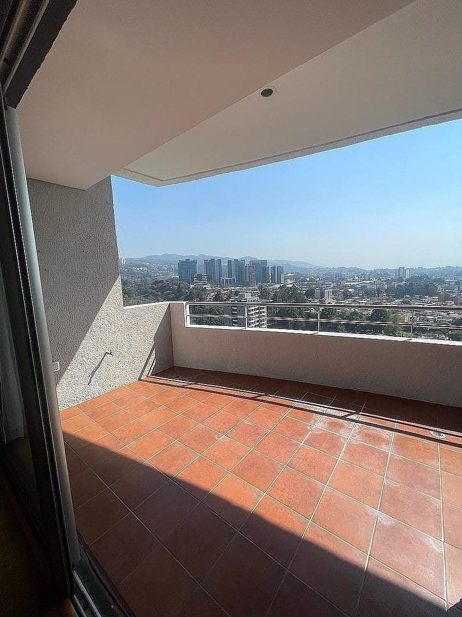 Amplio apto alquiler, 3 dorm + servicio, foto 1 de 15