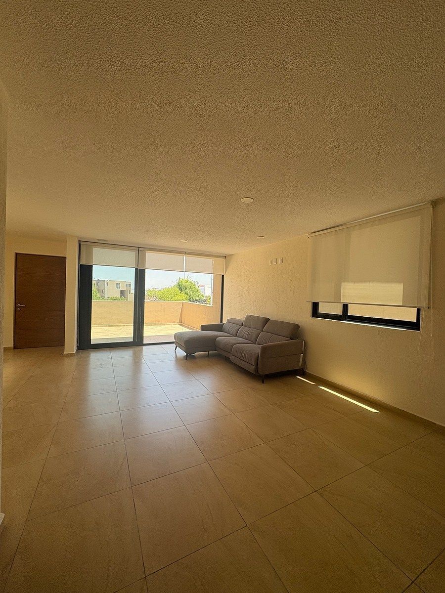 Apartment in Zibatá, El Marqués, photo 4 of 15