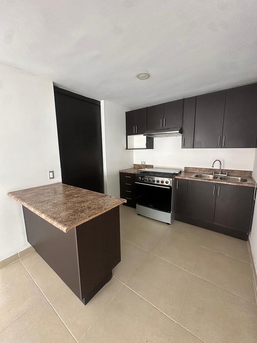 Apartment in Colinas de California, Tijuana, photo 3 of 13