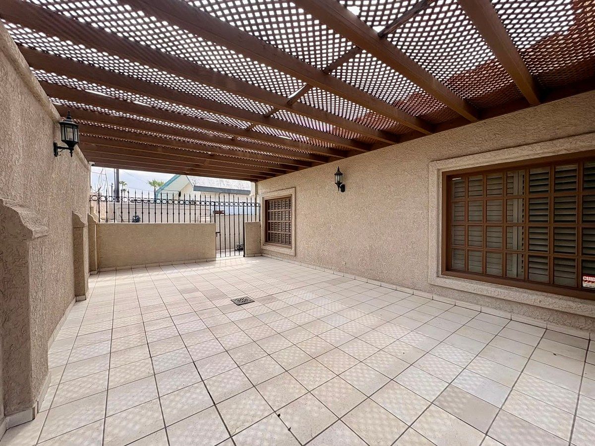 Casa em Los Pinos, Mexicali, foto 5 de 23