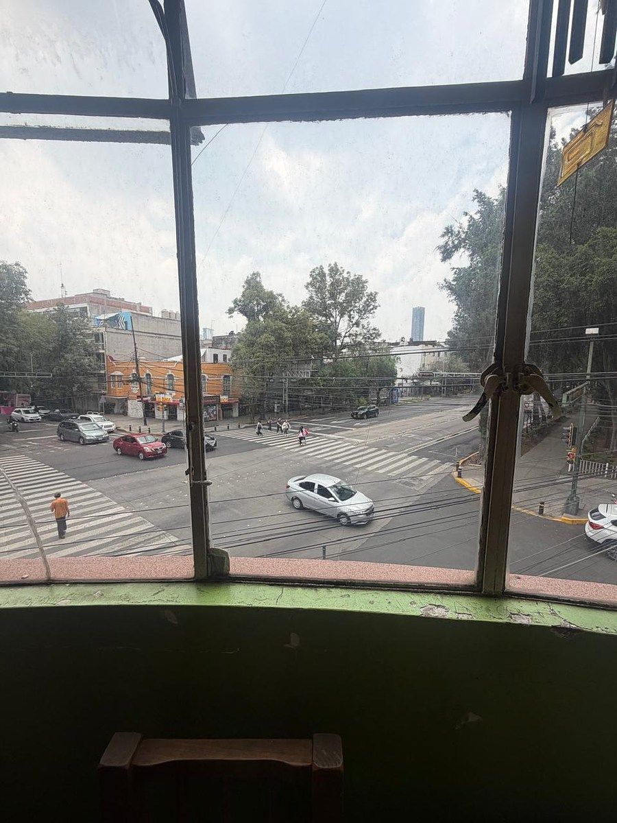 OPPORTUNITY in ROMA AREA, photo 1 of 14