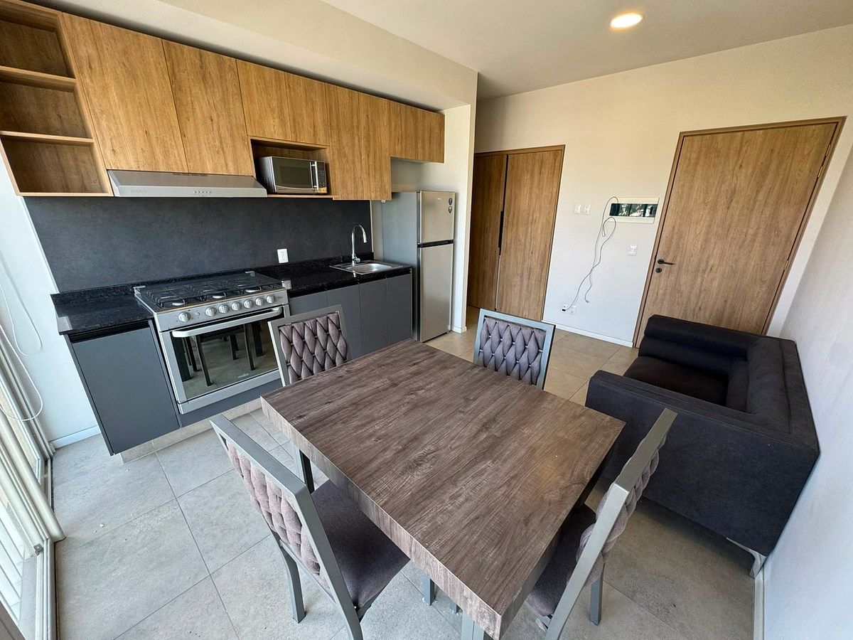 Furnished Apartment for Rent in We Solares, photo 1 of 13