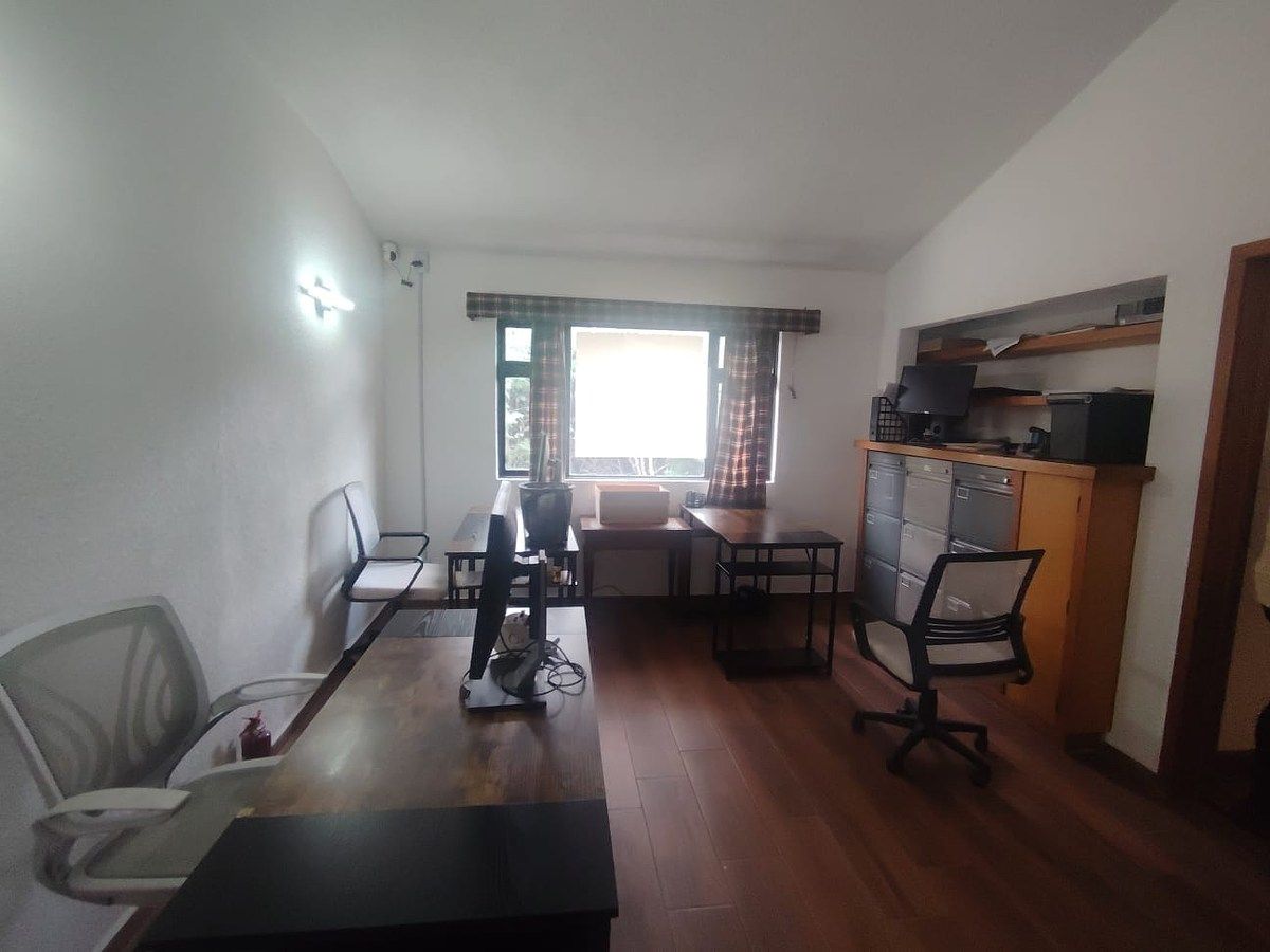 House in Lomas de Chapultepec I Sección, Miguel Hidalgo, photo 3 of 37