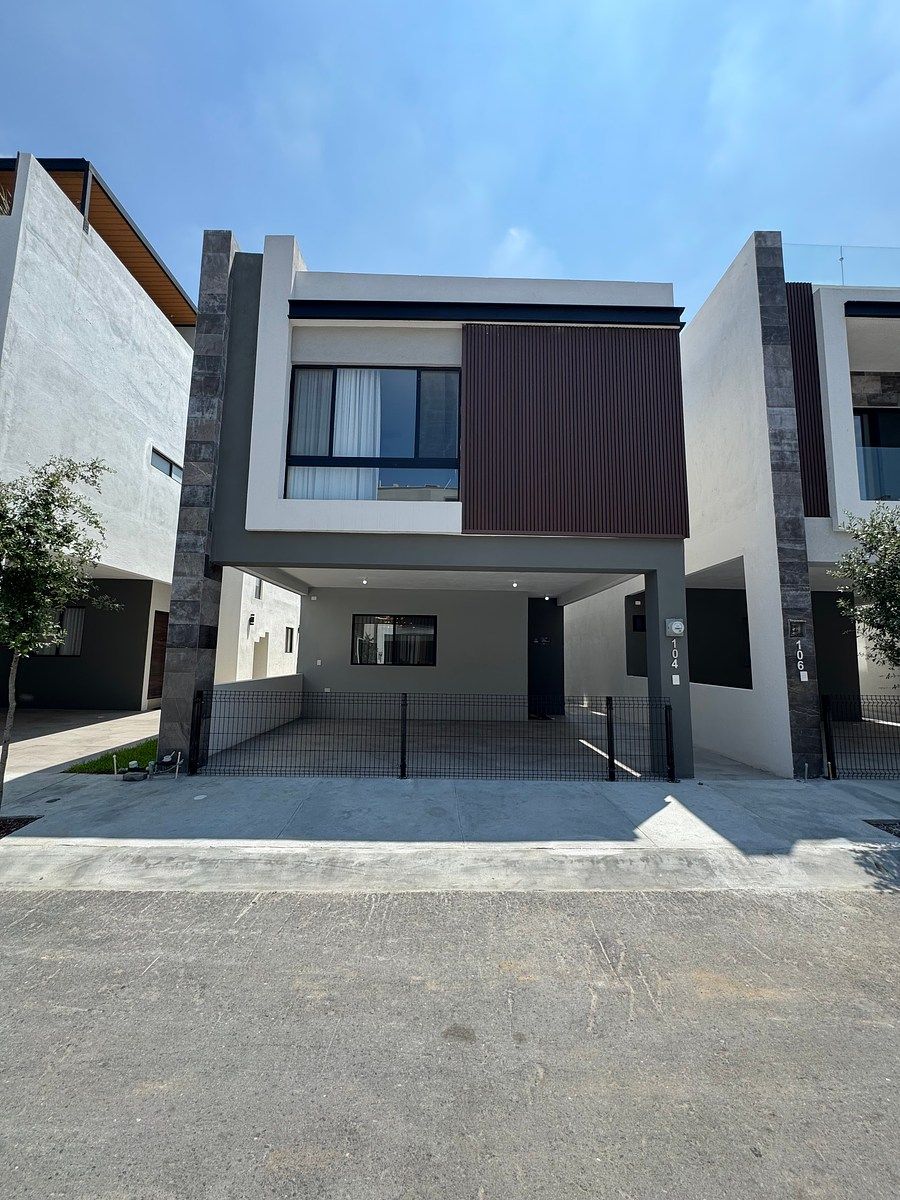 Fachada, foto 1 de 24