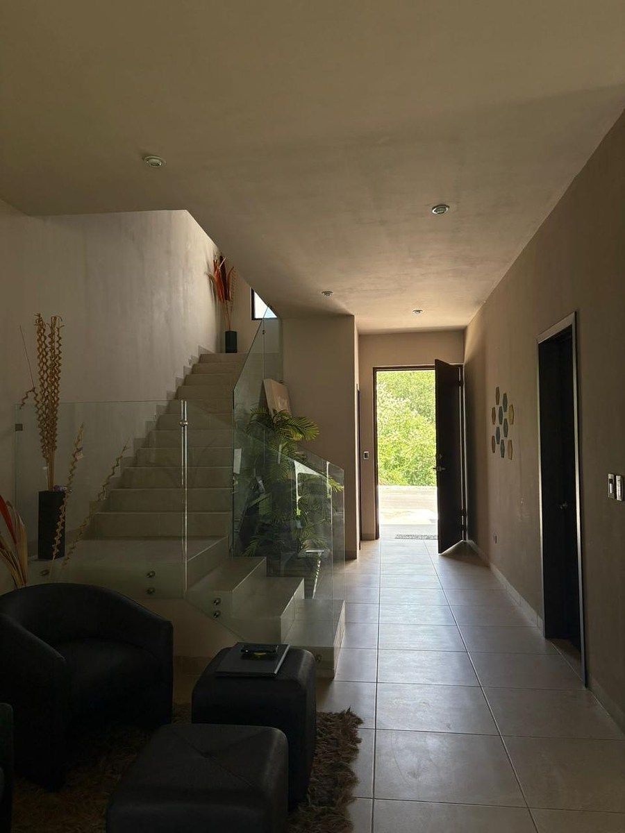 Casa em Amorada Privada Residencial, Santiago, foto 3 de 19