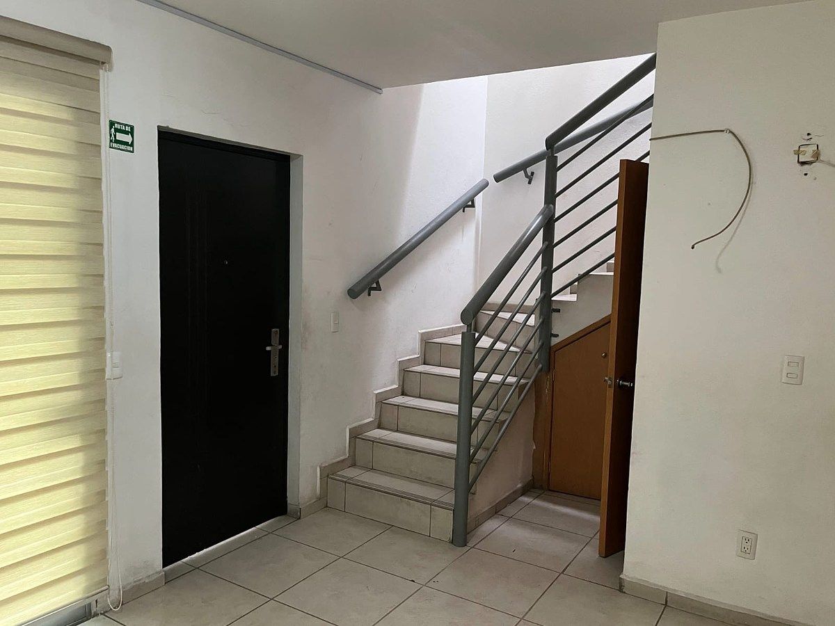 Casa em condomínio fechado em Mirador del Tesoro, Tlaquepaque, foto 4 de 16