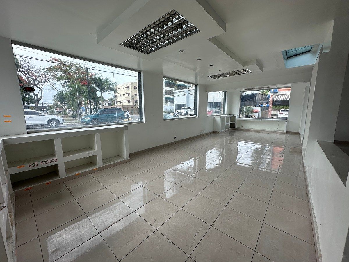 Local Comercial en Los Prados, Santo Domingo Centro (Distrito Nacional), foto 9 de 15