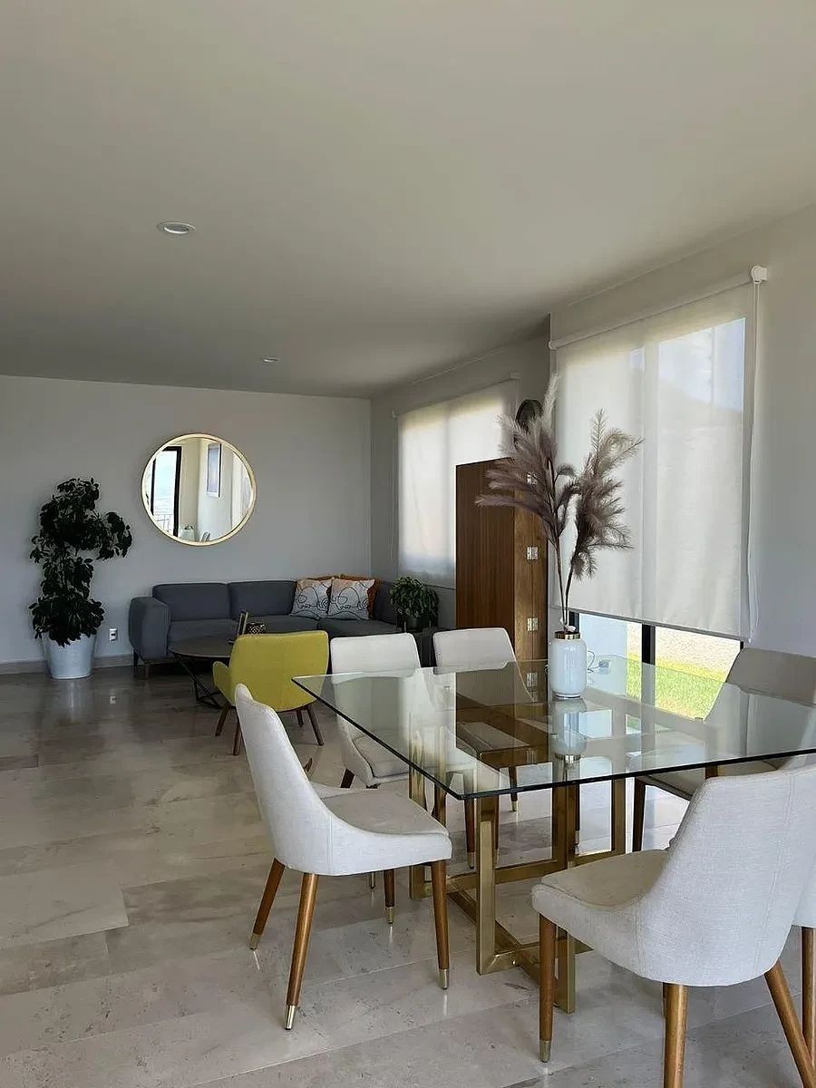 CASA PARA ALUGAR EM ZIBATA COM GRANDE JARDIM, foto 1 de 11