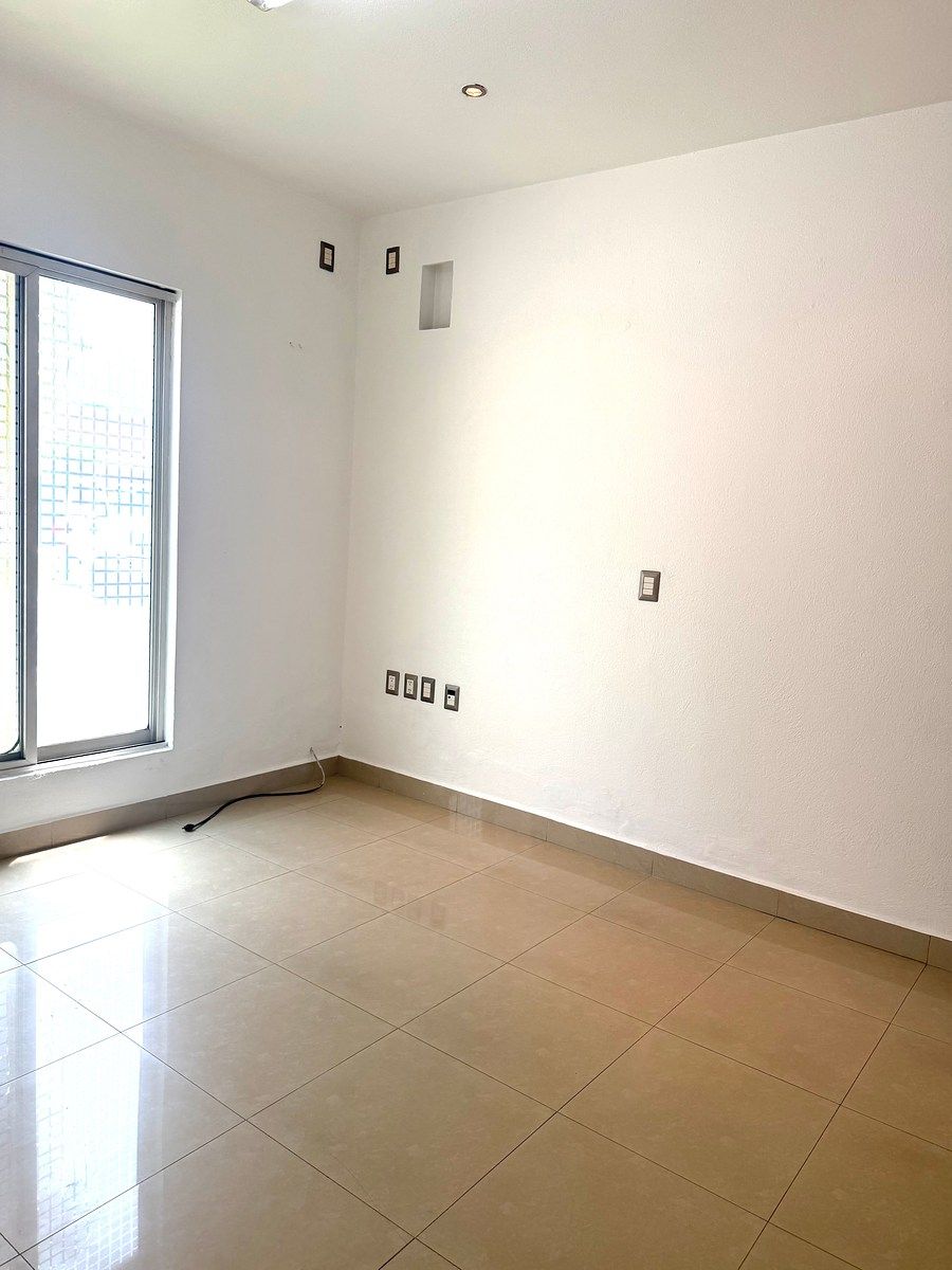 House in Puerta de Hierro, Zapopan, photo 5 of 30