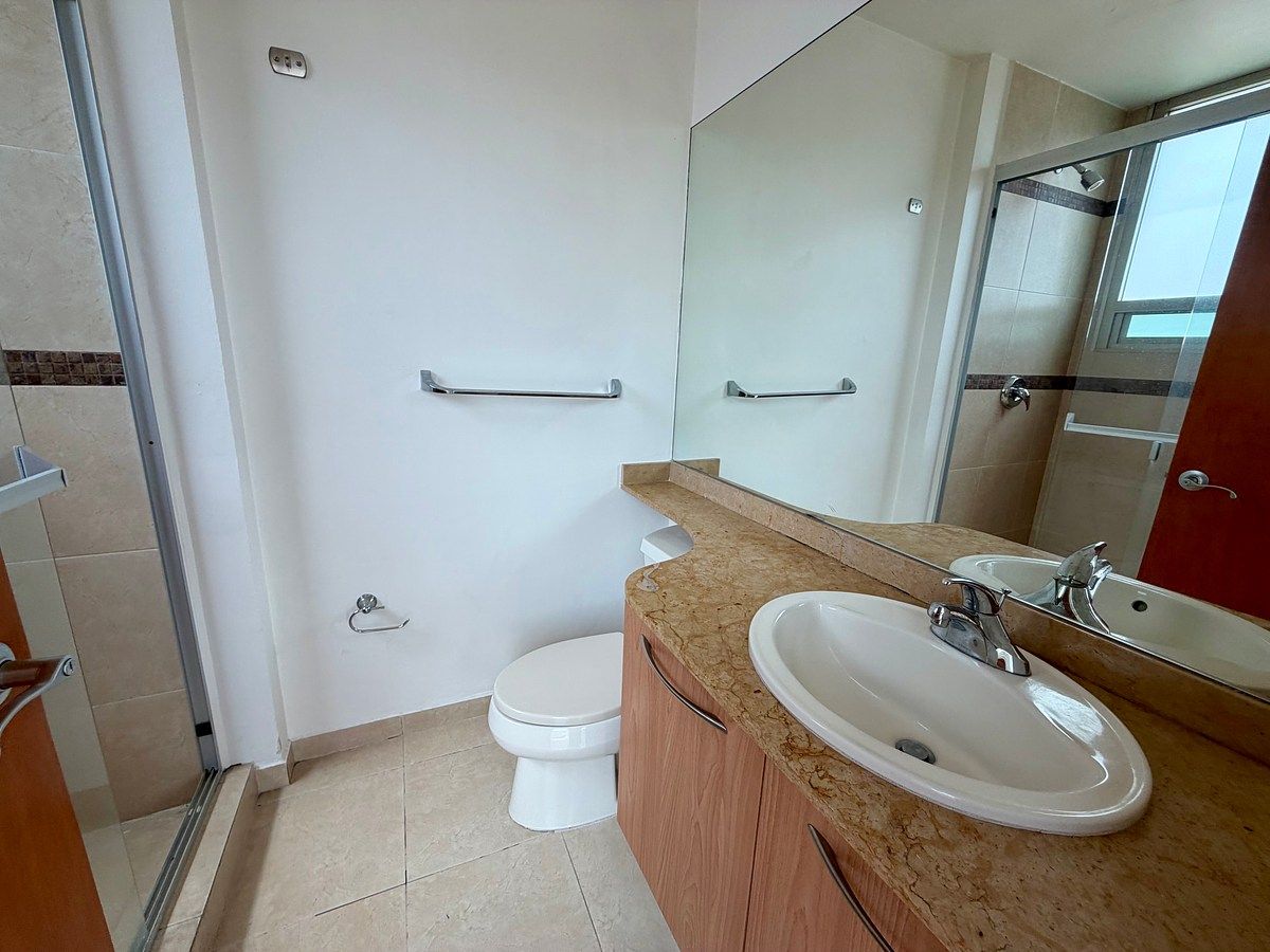 Apartment in Hacienda de las Palmas, Huixquilucan, photo 15 of 27