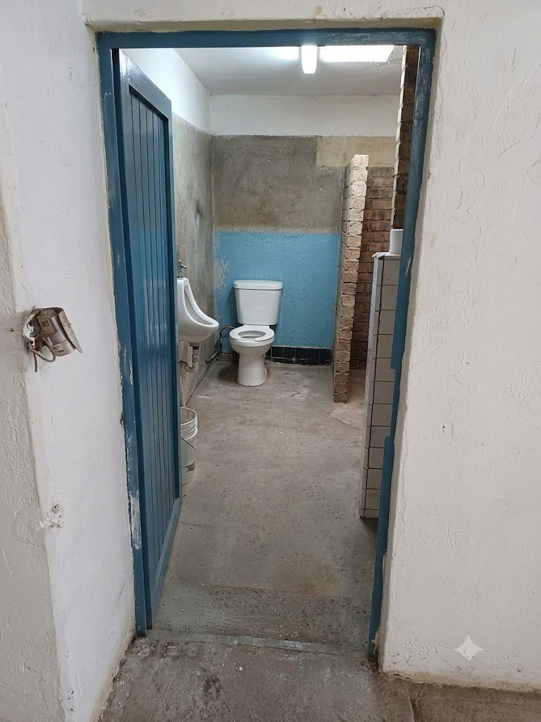 Commercial Storage Unit in 10 de Abril, Querétaro, photo 2 of 23