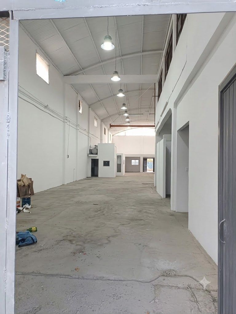 Commercial Storage Unit in 10 de Abril, Querétaro, photo 6 of 23