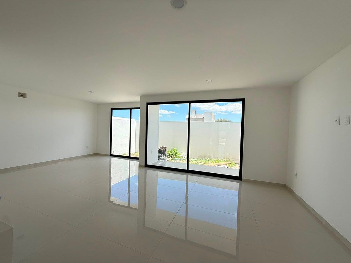 Casa em Rodanta, El Marqués, foto 2 de 28