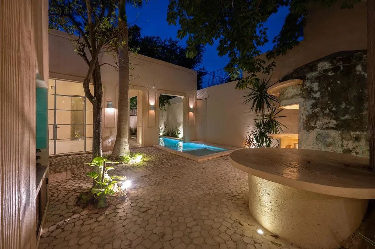 CASA ISABEL RENOVADA EN EL BARRIO DE SANTIAGO MERIDA, foto 1 de 32