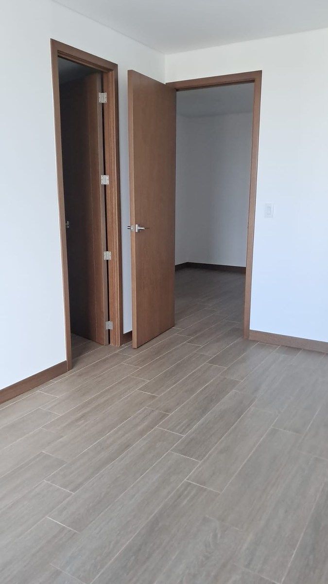 Apartamento en Zona 10, Guatemala, foto 8 de 36