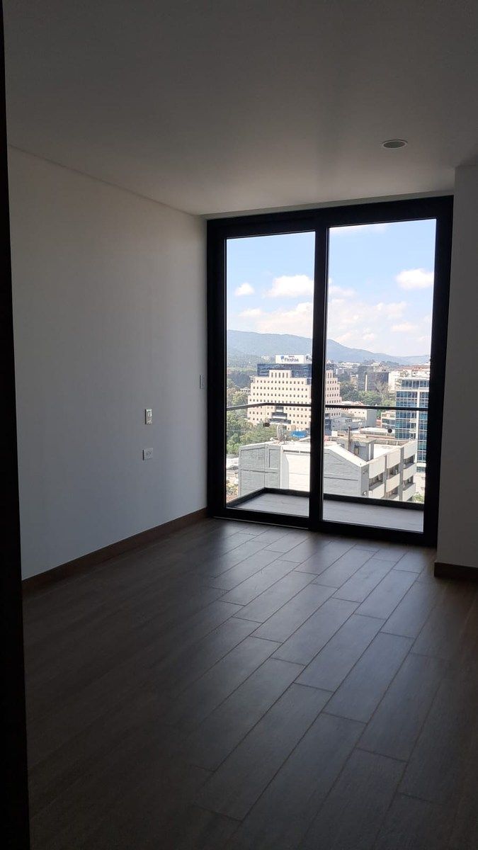 Apartamento en Zona 10, Guatemala, foto 12 de 36