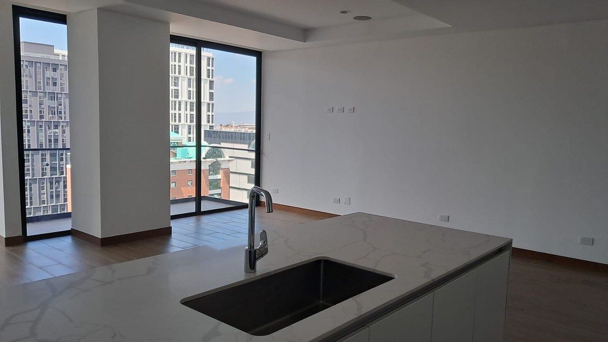 Apartamento en Zona 10, Guatemala, foto 22 de 36
