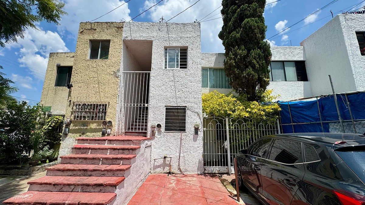 🏡 Casa à Venda em Lomas de Zapopan | Funcionalidade e Conectividade, foto 1 de 11