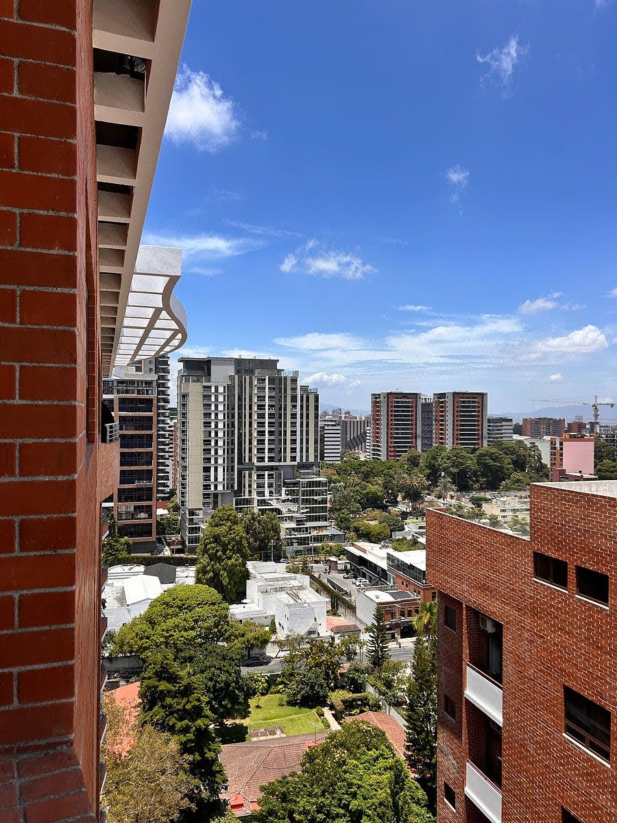 Apartamento en Zona 10, Guatemala, foto 8 de 24