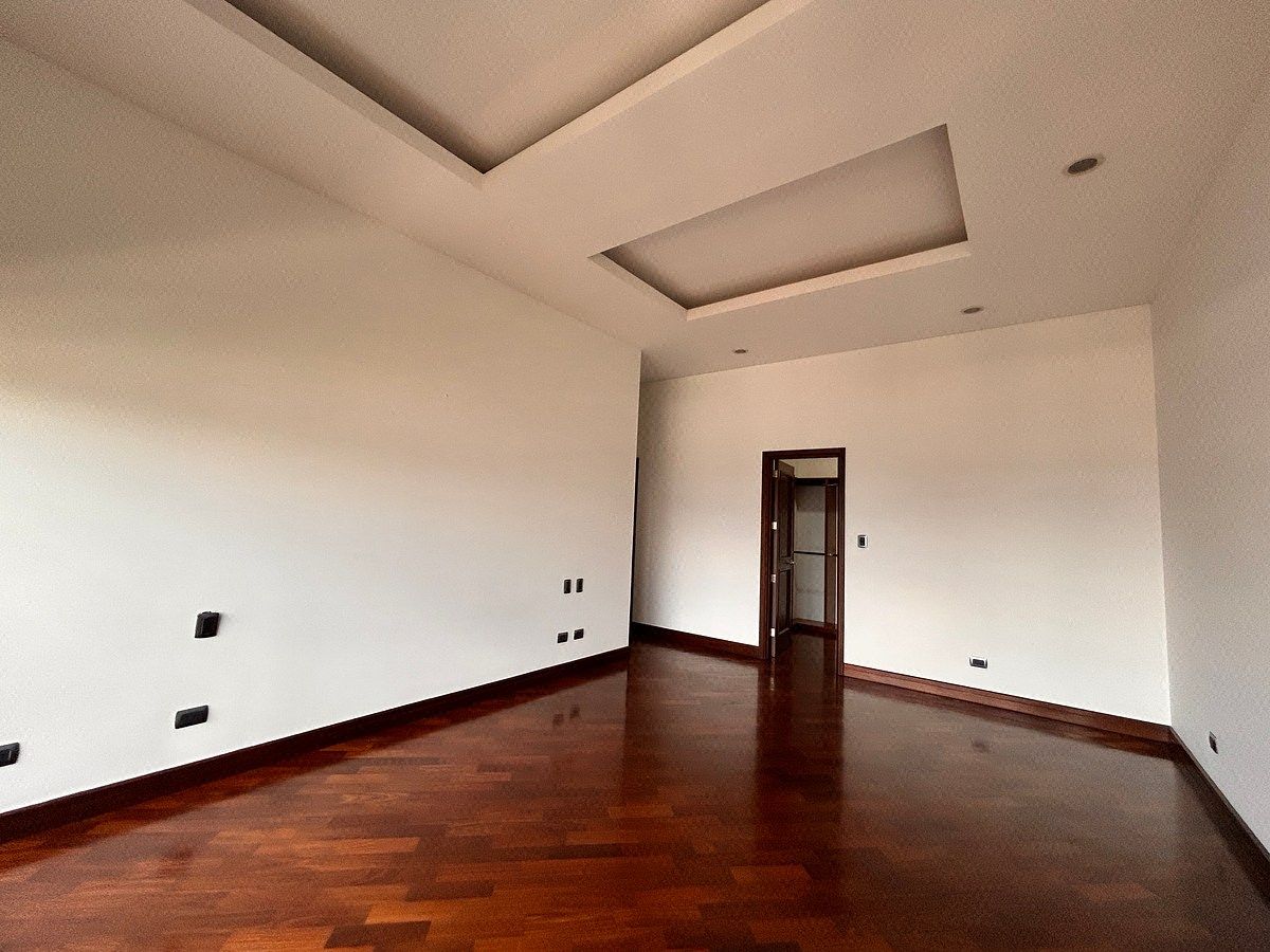 Apartamento en Zona 10, Guatemala, foto 12 de 24