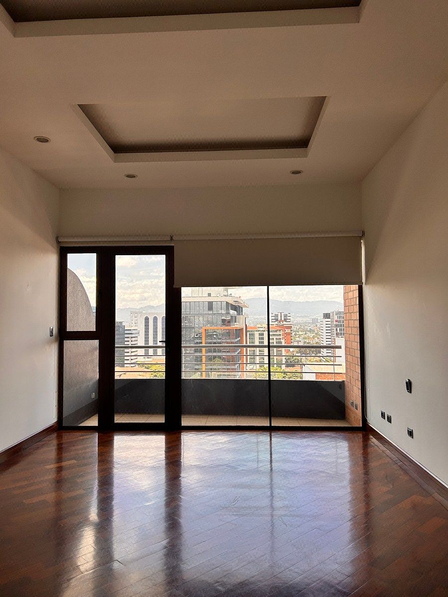 Apartamento en Zona 10, Guatemala, foto 15 de 24