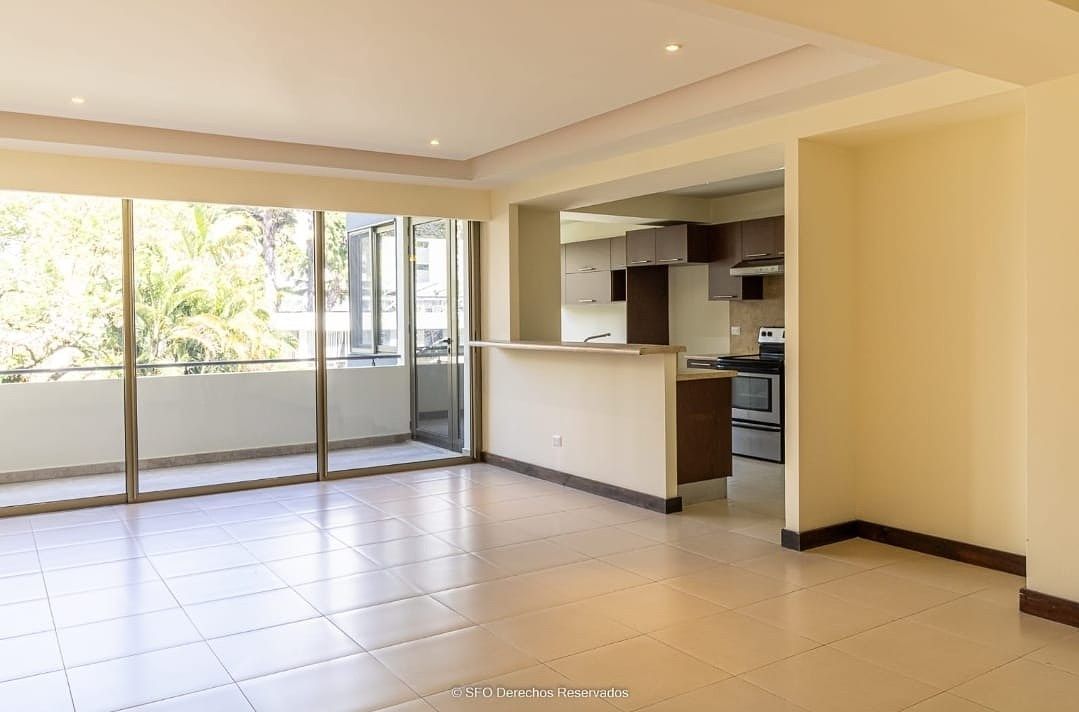 Apartamento en Zona 14, Guatemala, foto 3 de 12