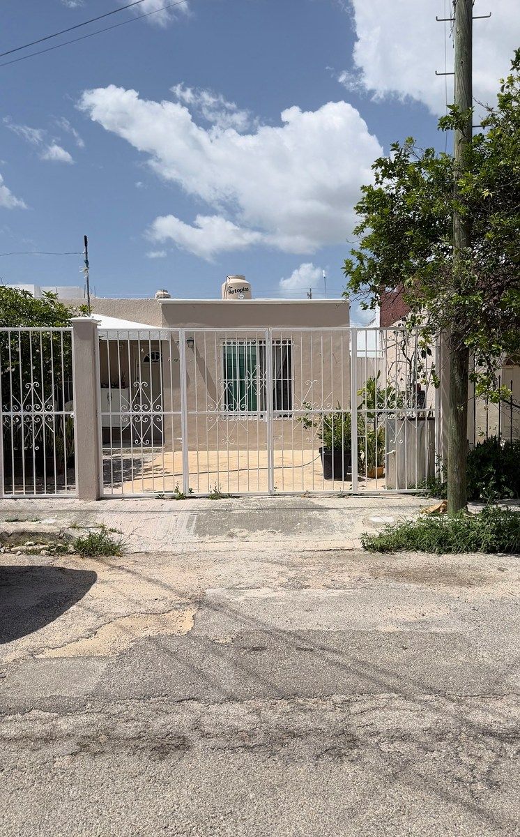 Casa à venda em Francisco de Montejo, foto 1 de 10