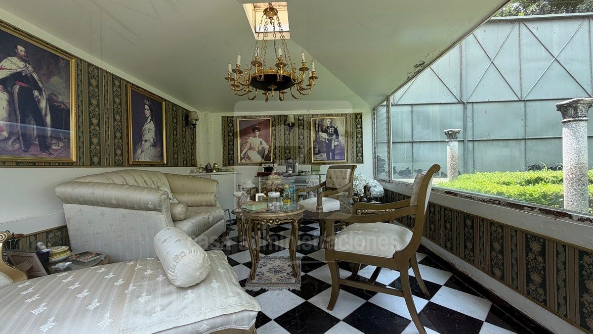 CASA À VENDA COM USO DE SOLO MISTO NA COL. AMERICANA, foto 1 de 49